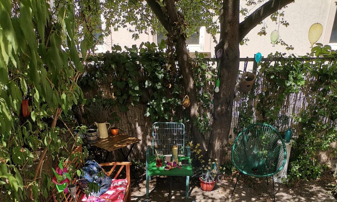 Flat In Historic Villa With Your Own Private Garden, Near City Park Budapest Extérieur photo