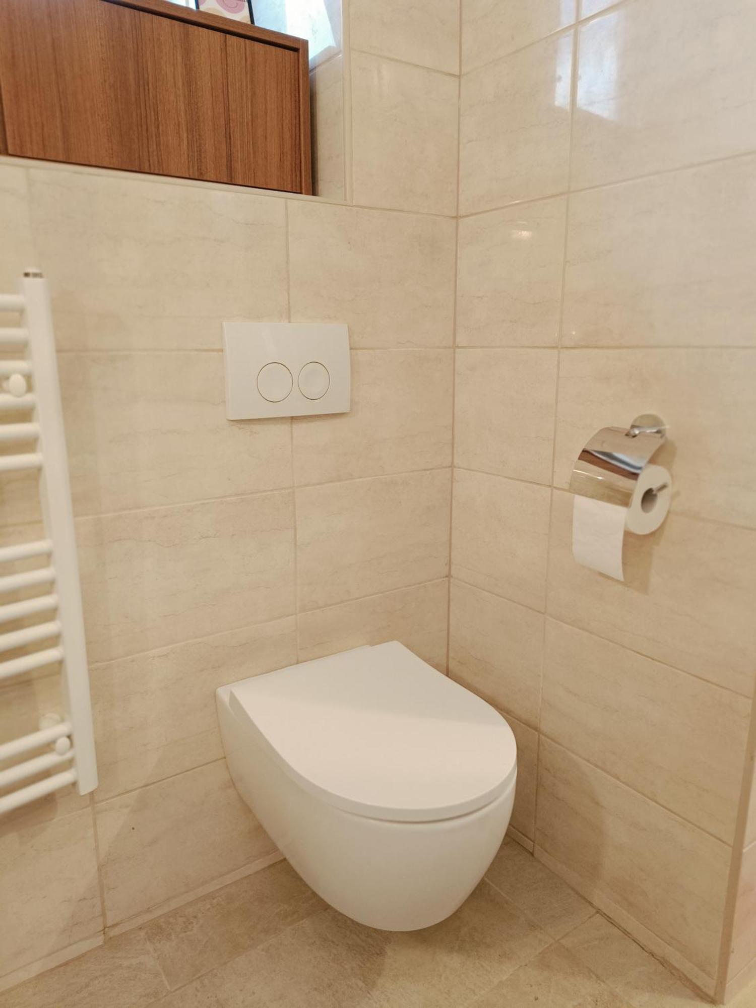 Flat In Historic Villa With Your Own Private Garden, Near City Park Budapest Extérieur photo