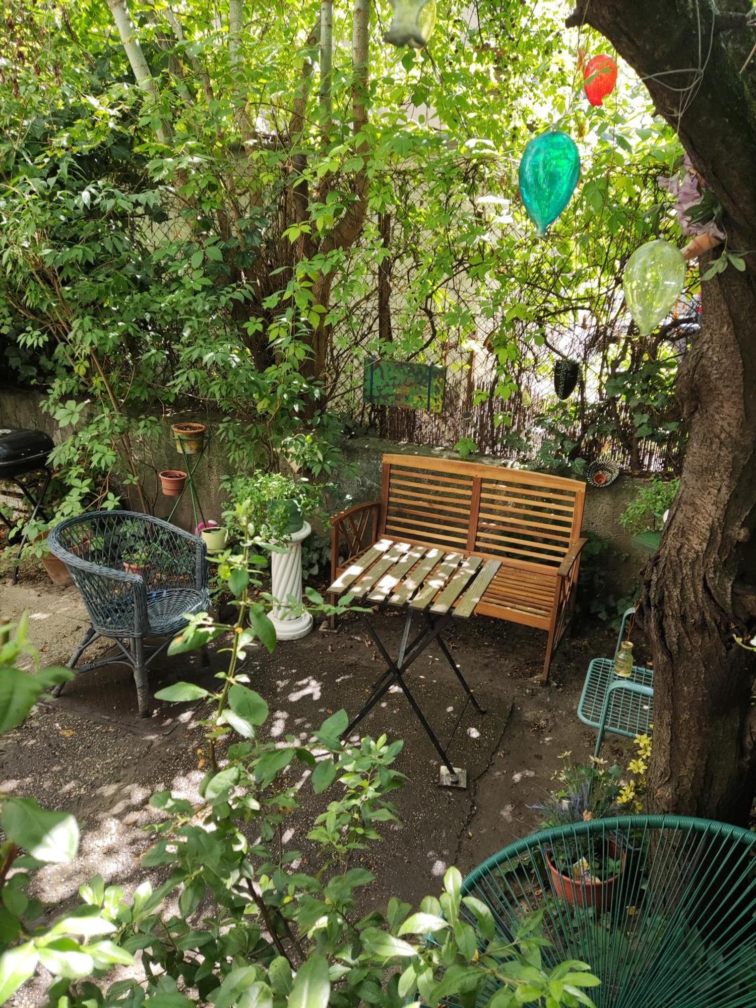 Flat In Historic Villa With Your Own Private Garden, Near City Park Budapest Extérieur photo